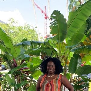 Meet your Posher, Victoria